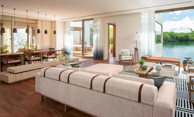 Presidential Lagoon Suite