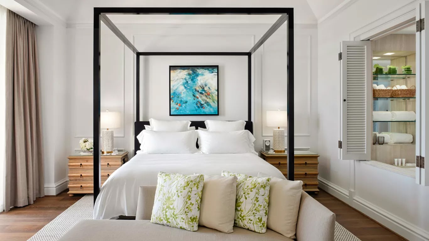 Royal One Bedroom King Suite