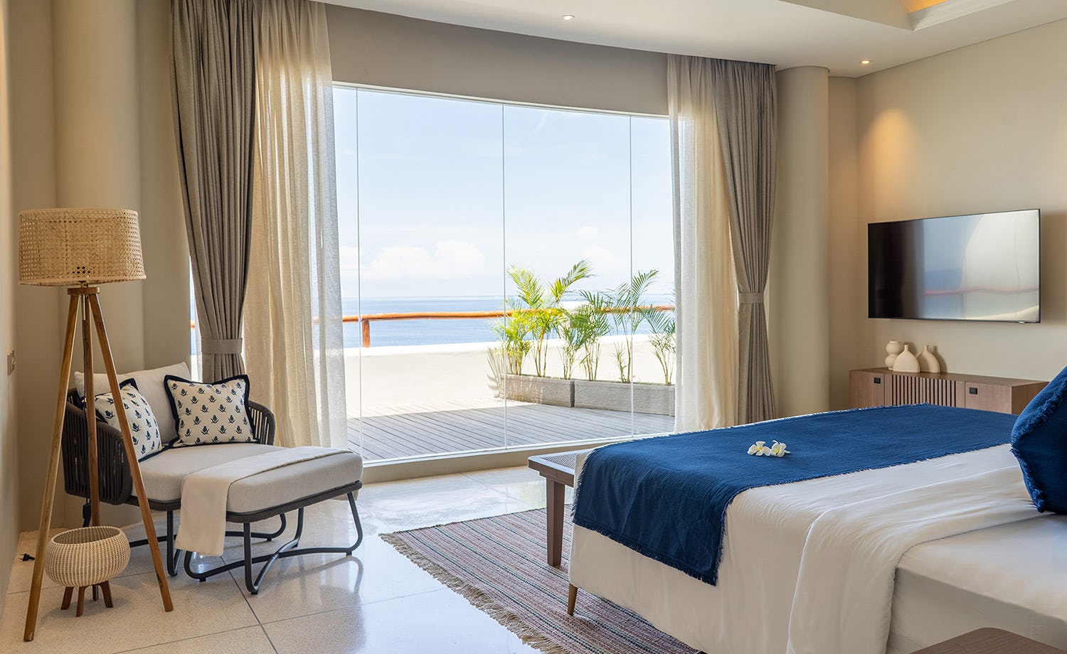 royal-avila-boutique-resort-lombok-penthouse-01_13542