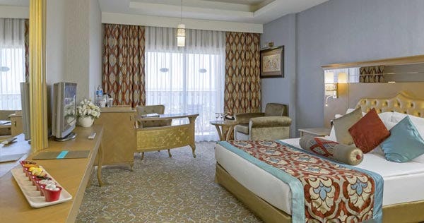 royal-holiday-palace-antalya-family-room-01_8217