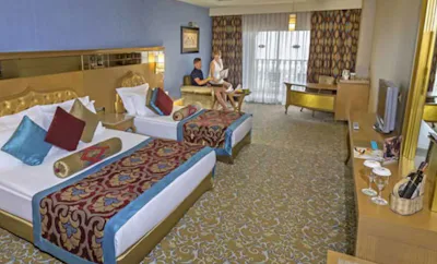 SUPERIOR STANDARD ROOM SEAVIEW