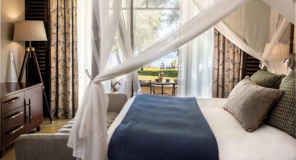 royal-livingstone-victoria-falls-zambia-hotel-by-anantara-livingstone-suite_12300