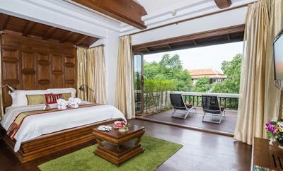 Family Pool Suite Garden View