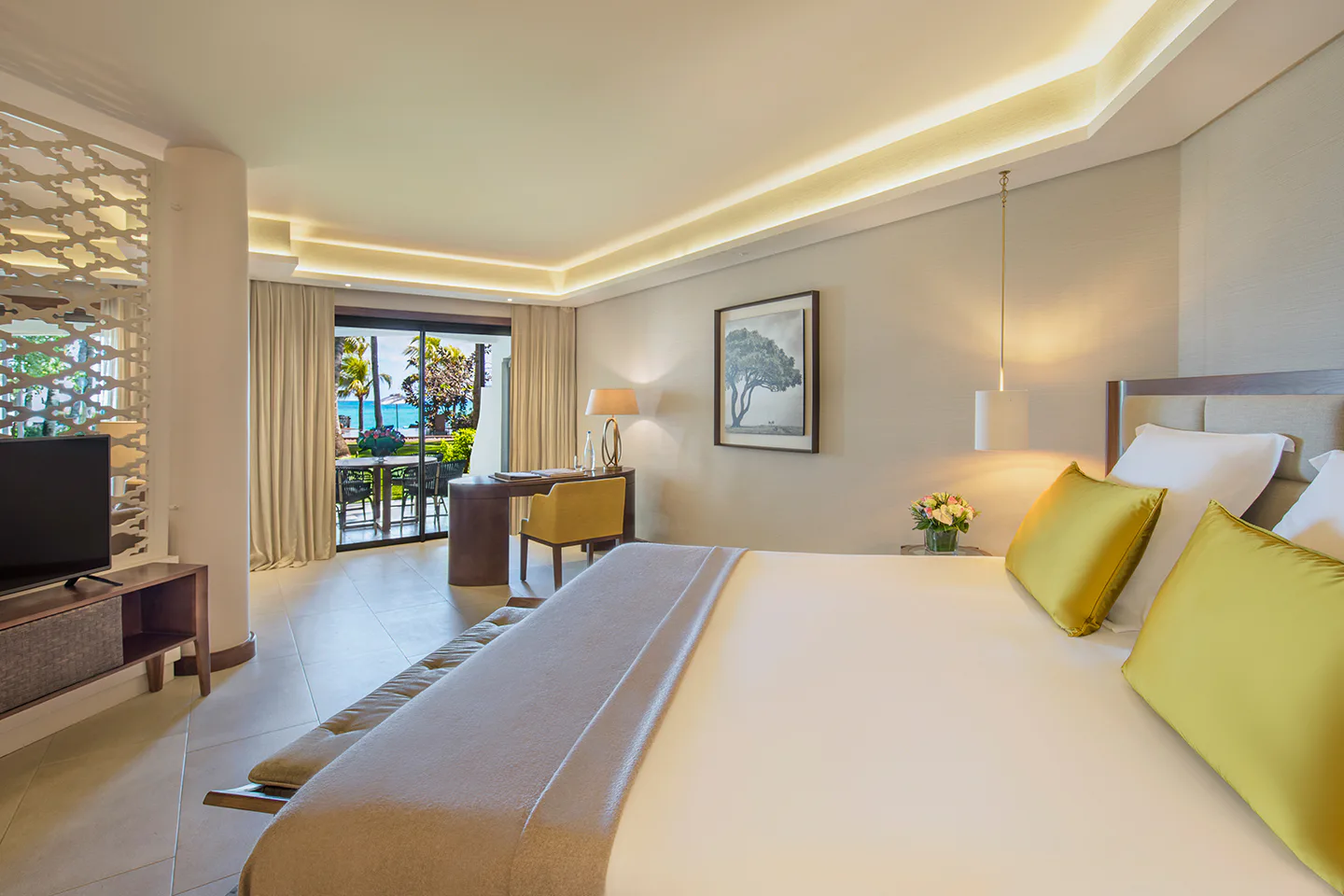 royal-palm-beachcomber-luxury-mauritus-palm-suite_238