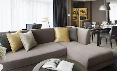 Plaza Suite