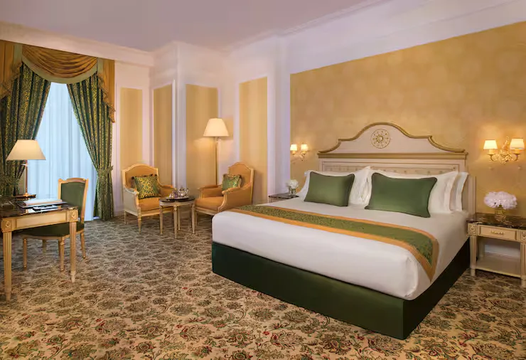 royal-rose-hotel-abu-dhabi-curio-collection-by-hilton-family-connecting-room_7611