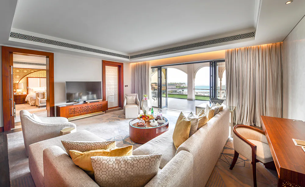 royal-saray-resort-bahrain-royal-suite_10559