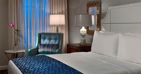 royal-sonesta-new-orleans-deluxe-rooms-01_4437