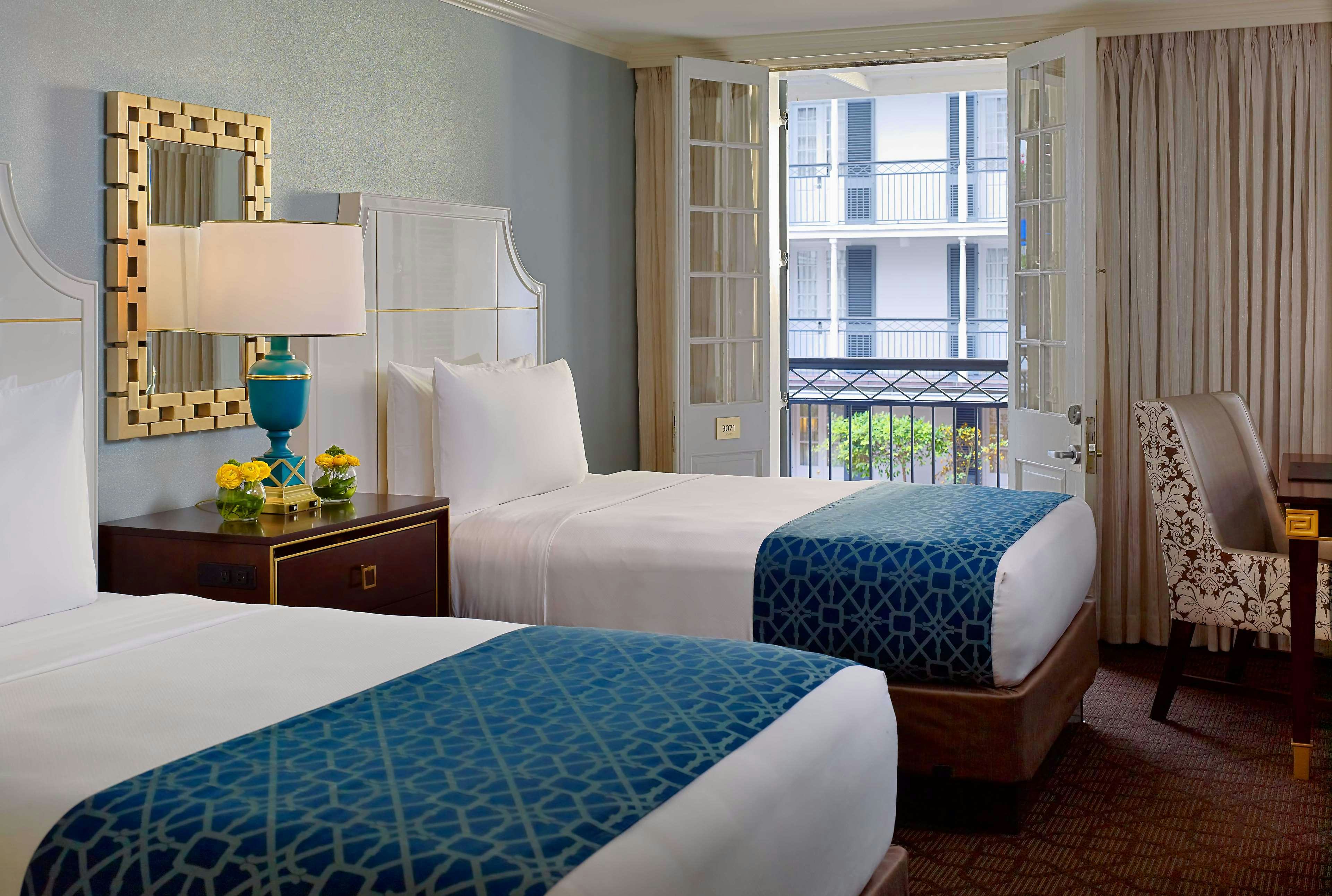 Two Queens - Interior Furnished Balcony