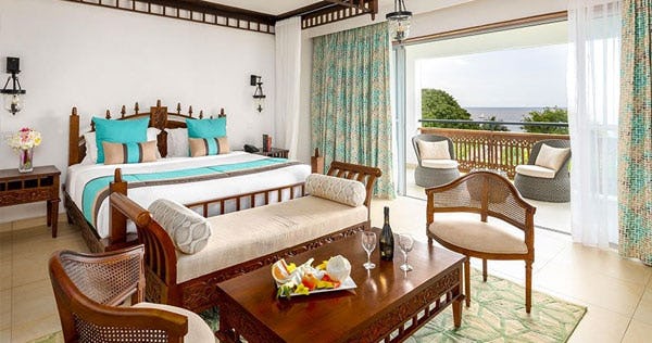 royal-zanzibar-beach-resort-tanzania-superior-deluxe-room-01_7185