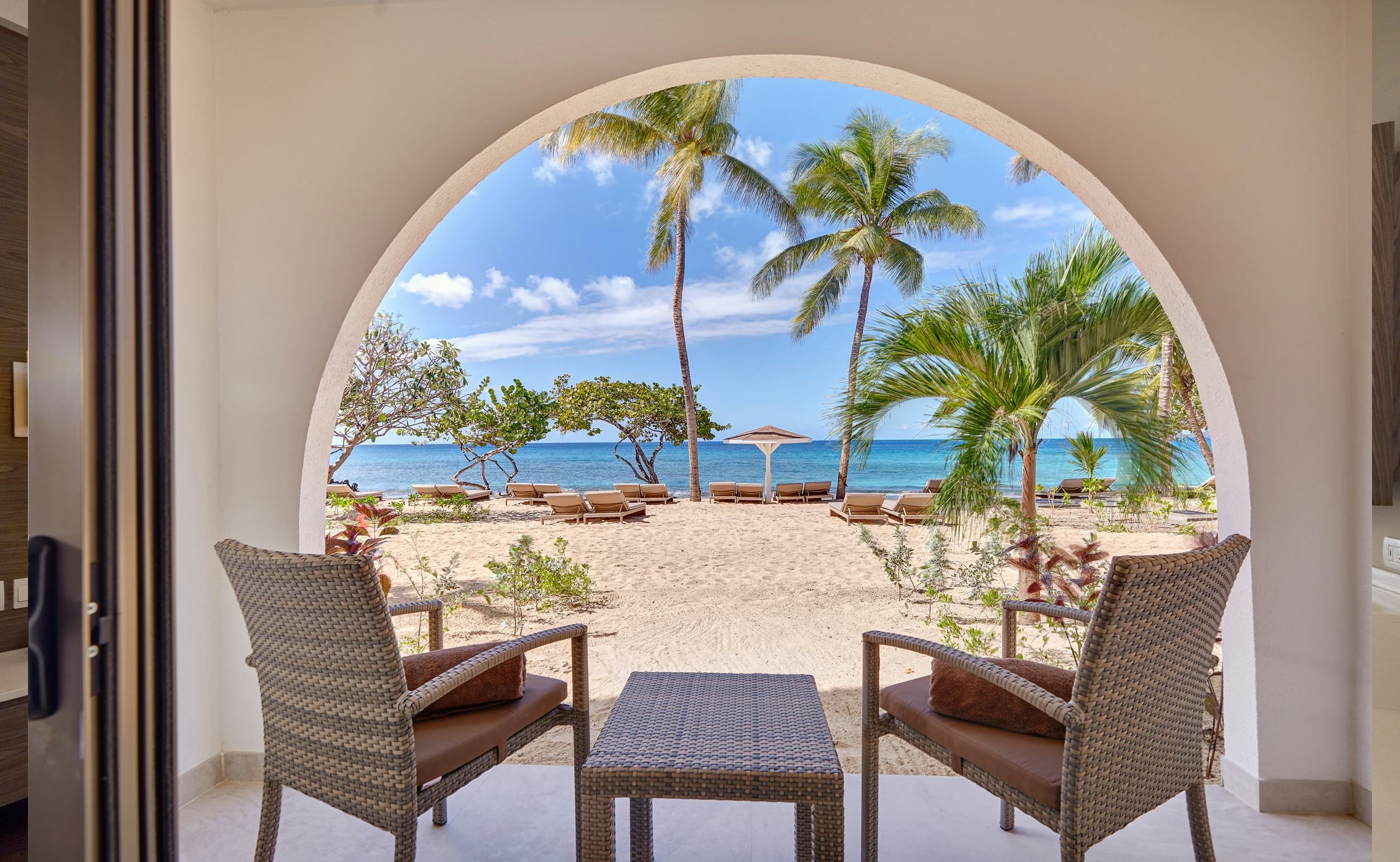 Luxury Room Beach Walkout