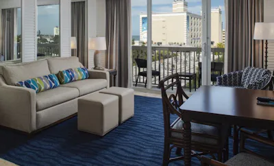 Tropical View Villa With Balcony 2 Queen Beds