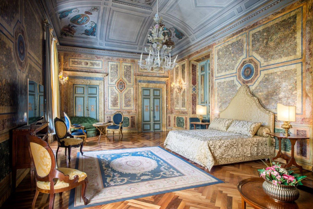 ruspoli-bonaparte-residence-rome-italy-suite-queen-hortense-bonaparte-01_13363