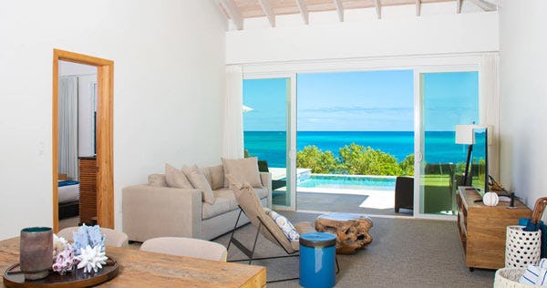sailrock-resort-south-caicos-2-bedroom-beachfront-villa-deluxe-01_11819
