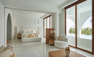 Oceanfront One Bedroom Pool Suite