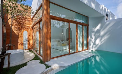 Oceanfront SALA Pool Villa