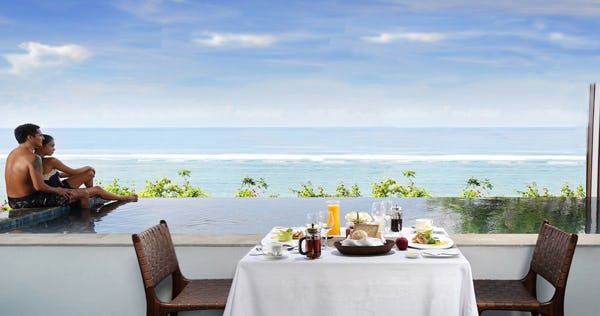 Ocean Front Honeymoon Suites