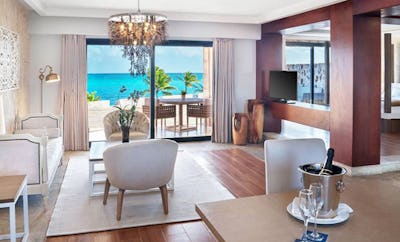 CASTLE IMPERIAL SUITE