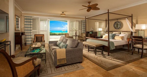 Beachfront Oversized Walkout Butler Villa Suite