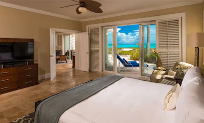 Prime Minister Honeymoon One Bedroom Beachfront Walkout Butler Villa Suite