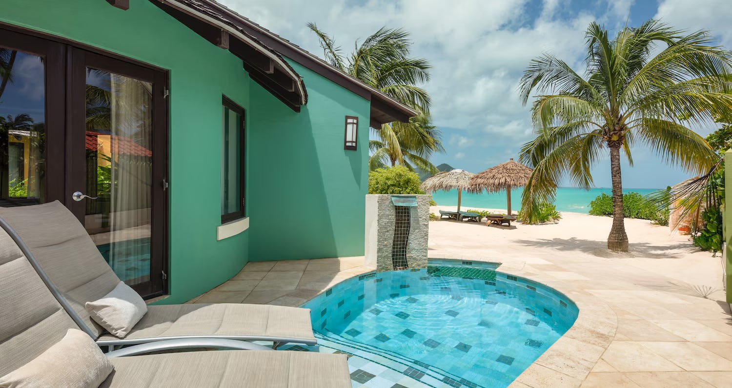 Beachfront Grande Rondoval Butler Suite with Private Pool Sanctuary