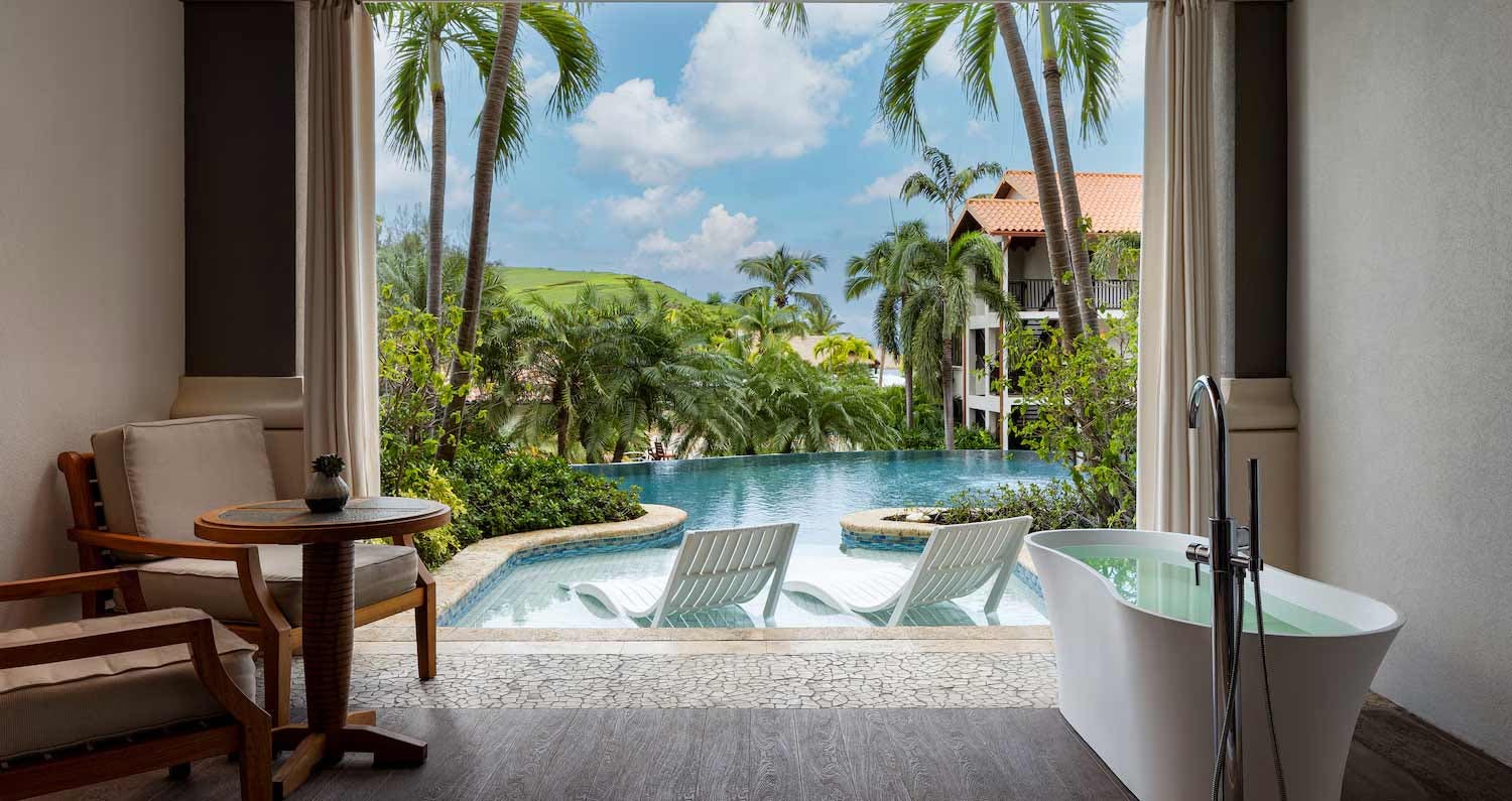 Italian Swim up Bi-level 1 Br. Butler Suite w/ Patio Tranquility Soaking Tub