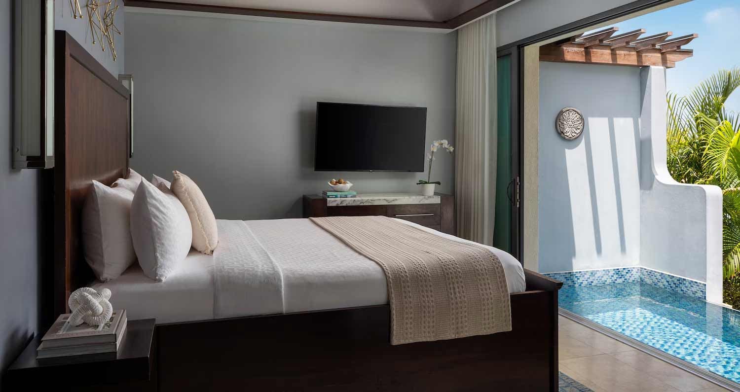 South Seas One Bedroom Butler Villa with Infinity Edge Pool