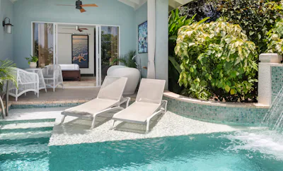 Beachfront Crystal Lagoon Swim-up Butler Room w/ Patio Tranquility Soaking Tub