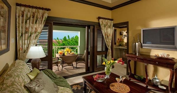 Butler Villa with 4 One-Bedroom Suite