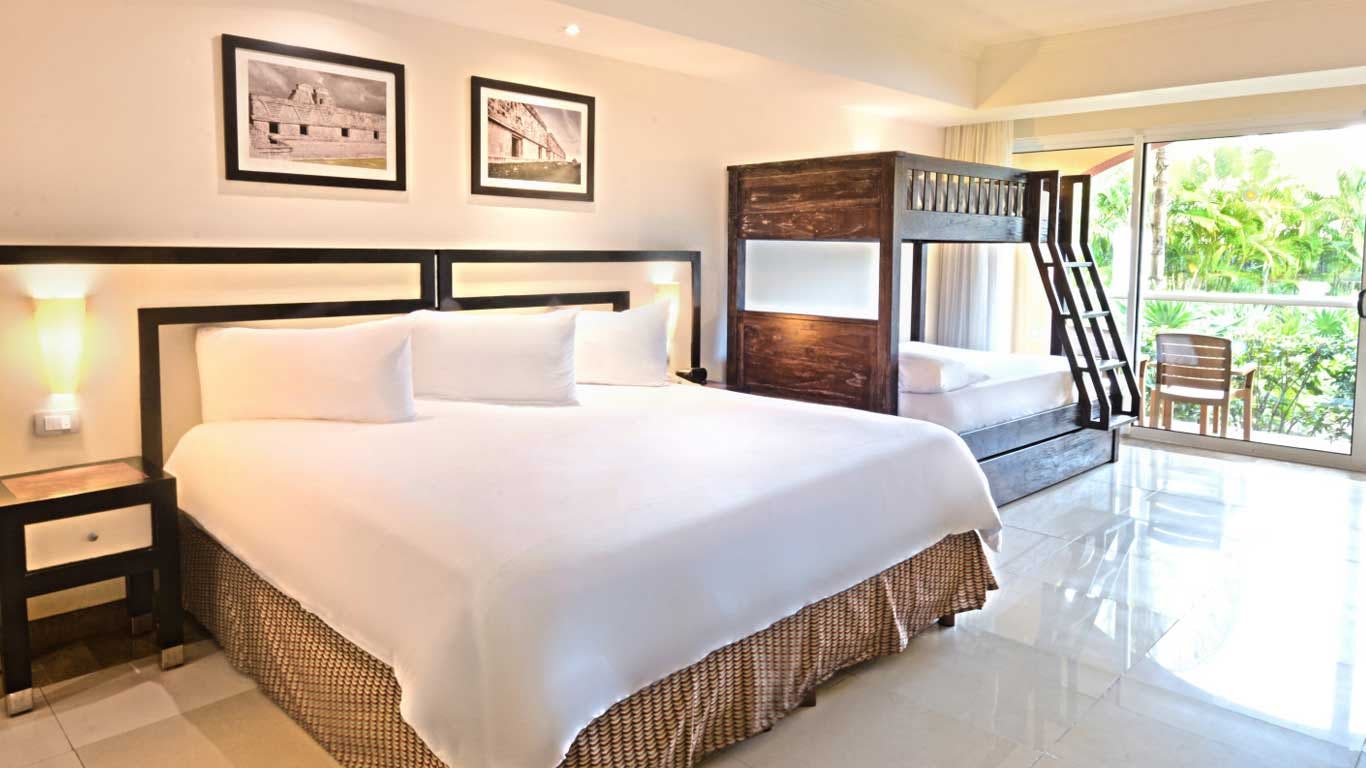 sandos-playacar-beach-resort-mexico-riviera-family-king-junior-suite_7694