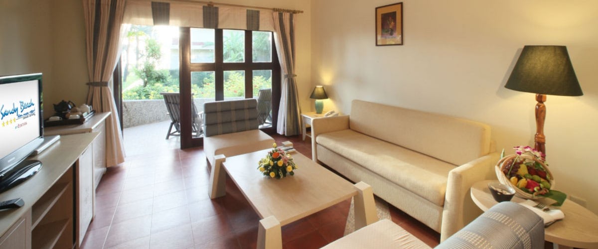 Family Bungalow Garden View