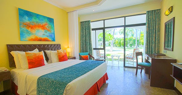 sarova-whitesands-beach-resort-and-spa-mombasa-garden-facing-room-01_1849