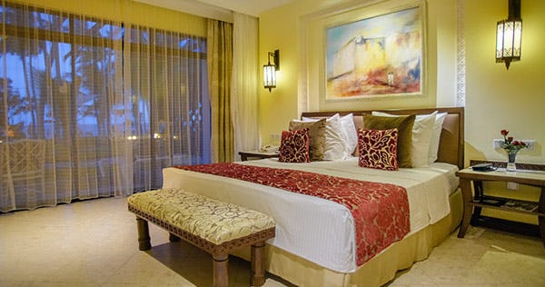 sarova-whitesands-beach-resort-and-spa-mombasa-one-bedroom-suite-01_1849