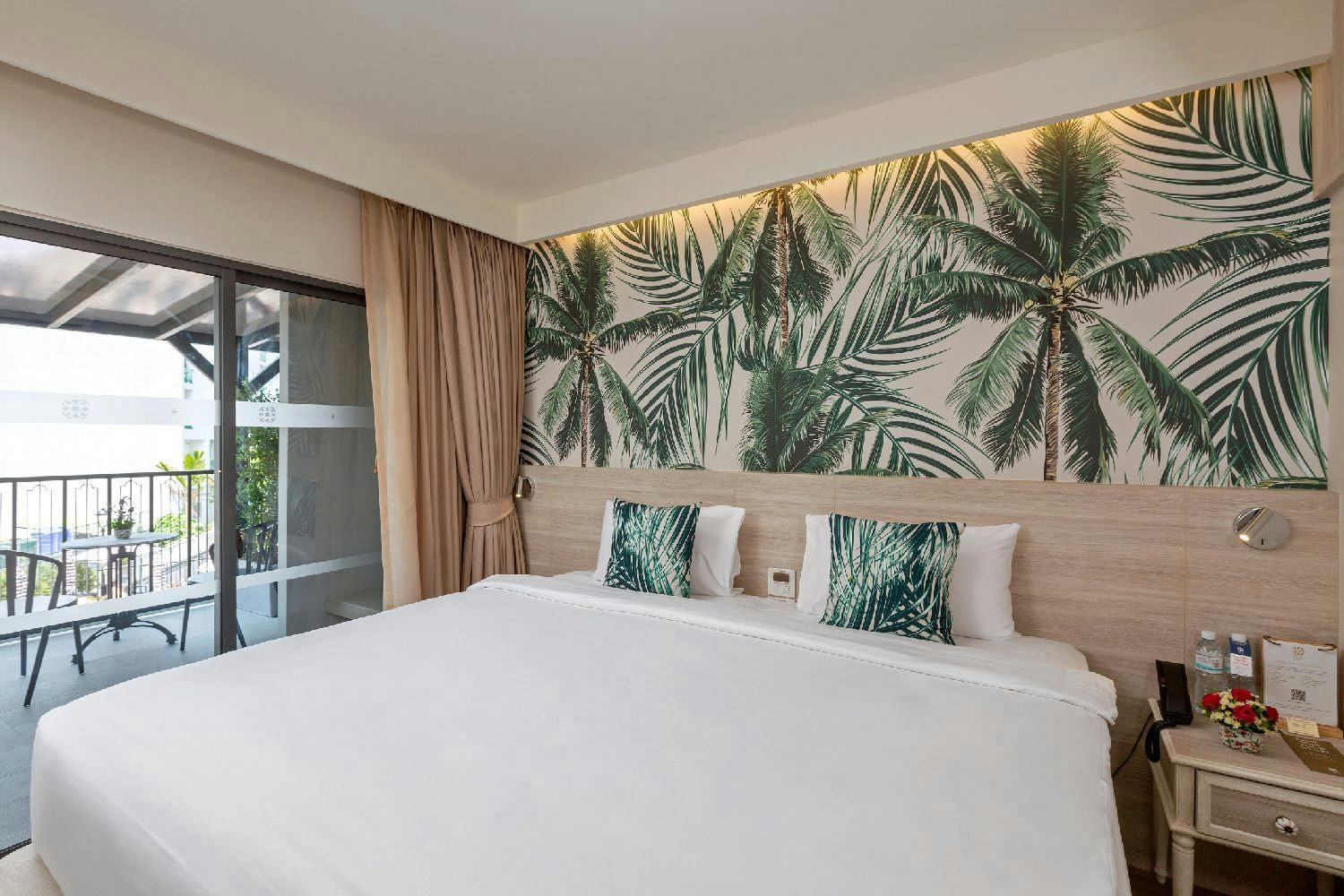 Studio Grand Terrace Room