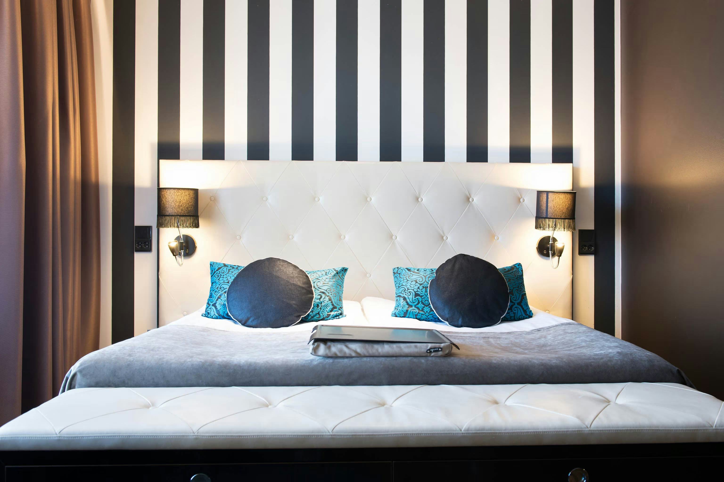 scandic-paasi-helsinki-superior-king-bed_12038