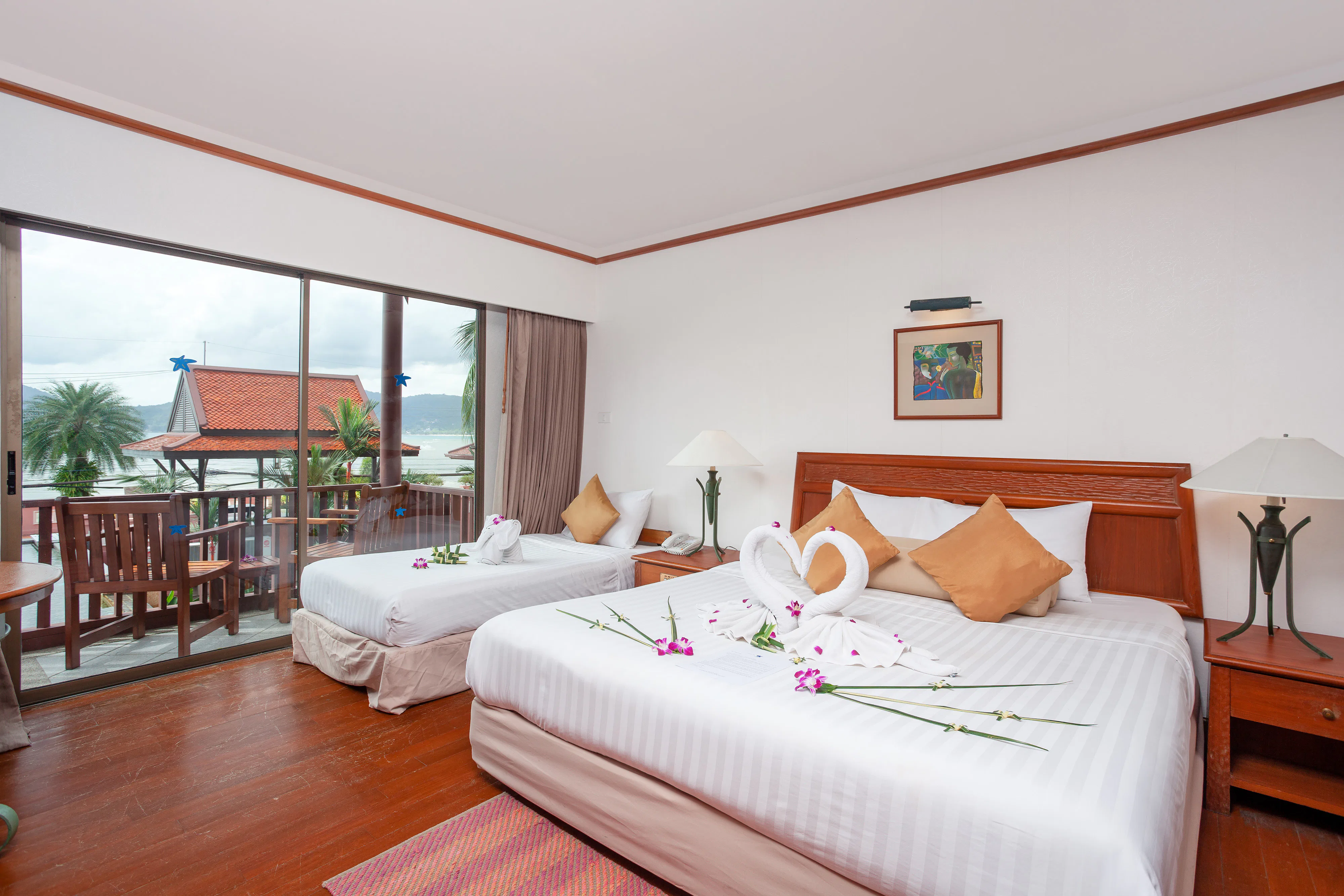 seaview-patong-hotel-phuket-junior-suites-family_160
