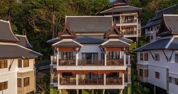 seaview-two-bedroom-hillside-suite-with-terrace-bathtub-thavorn-beach-village-resort-and-spa-phuket-04_6382