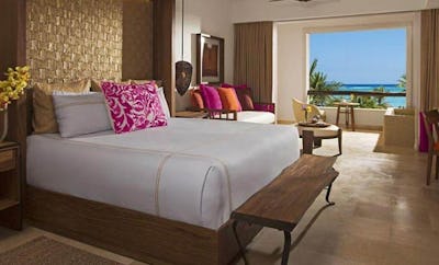 Preferred Club Junior Suite Ocean Front