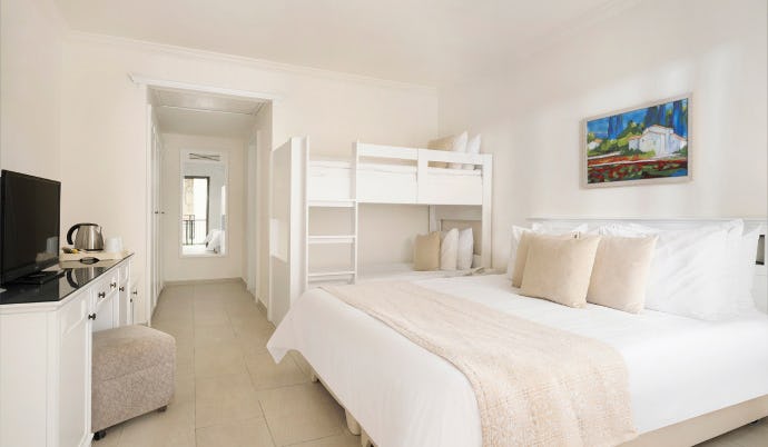 selectum-colours-bodrum-standart-room-with-bunk-bed_11244