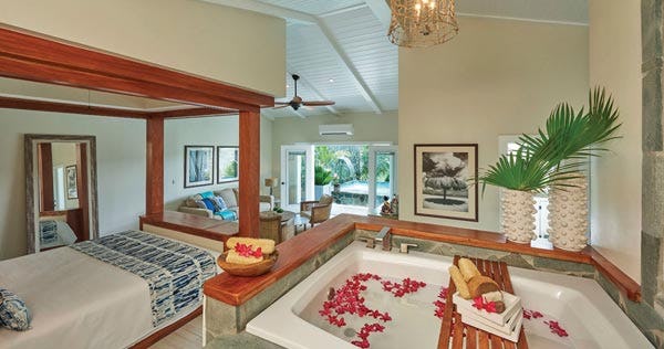 serenity-at-coconut-bay-st-lucia-grande-plunge-pool-butler-suite-01_10778