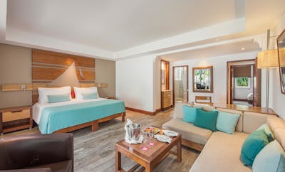 2-Bedroom Deluxe Family Apartment