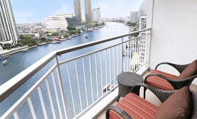 Shangri La Wing Deluxe Balcony Room