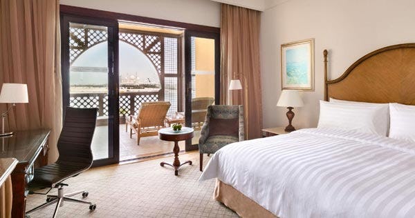 shangri-la-hotel-qaryat-al-beri-abu-dhabi-deluxe-room_2121