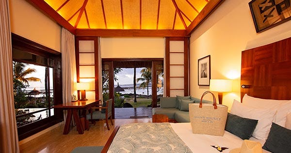 shanti-maurice-resort-and-spa-beachfront-suite-pool-villa-02_241