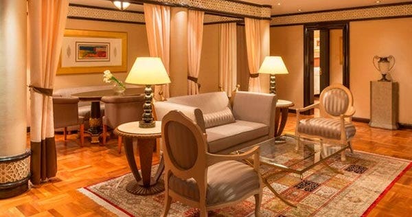 sheraton-abu-dhabi-hotel-and-resort-diplomatic-suite-01_2137