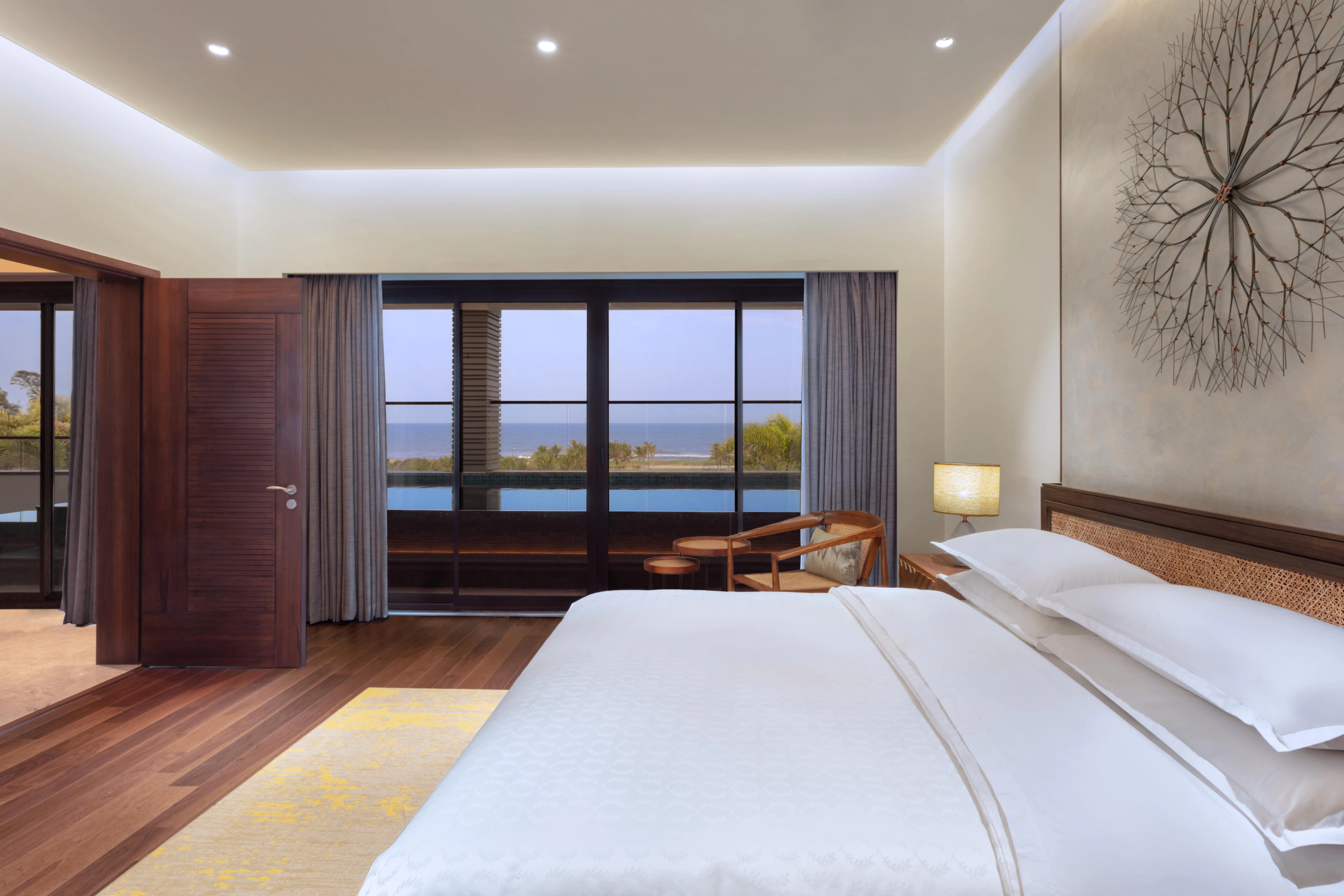 sheraton-grand-chennai-resort-and-spa-1-bedroom-presidential-suite-03_13699