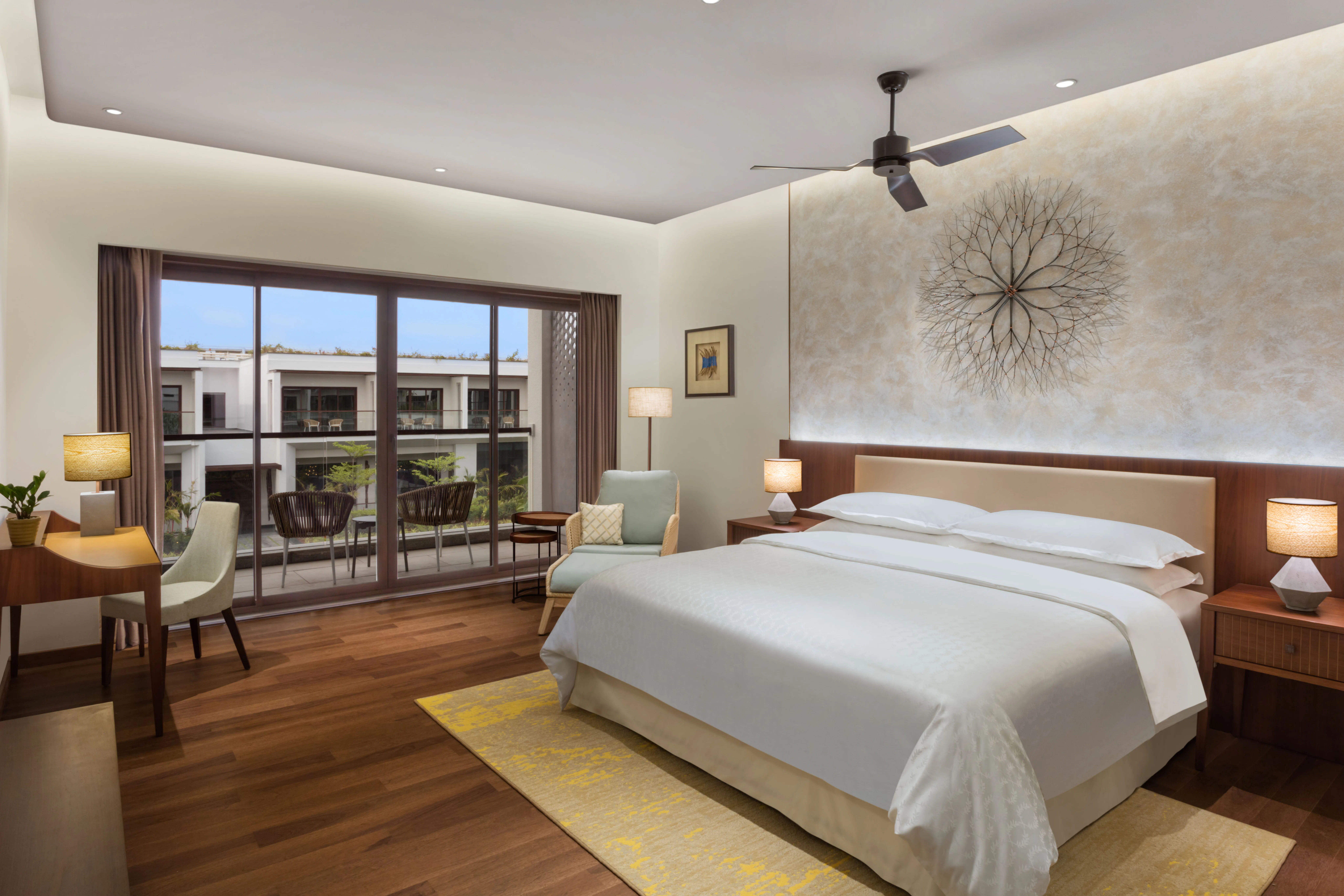 sheraton-grand-chennai-resort-and-spa-guest-room_13699