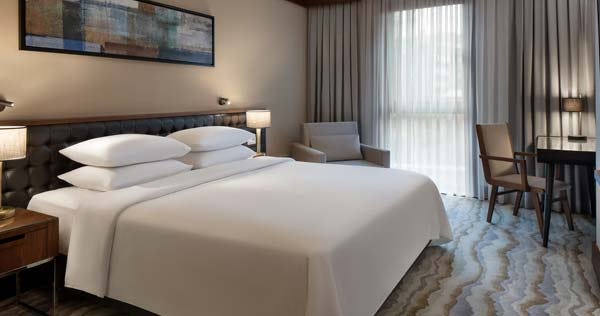sheraton-istanbul-city-center-standard-guest-room-1-king_11304
