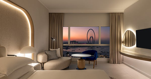 sheraton-jumeirah-beach-resort-dubai-club-sea-view-01_2822