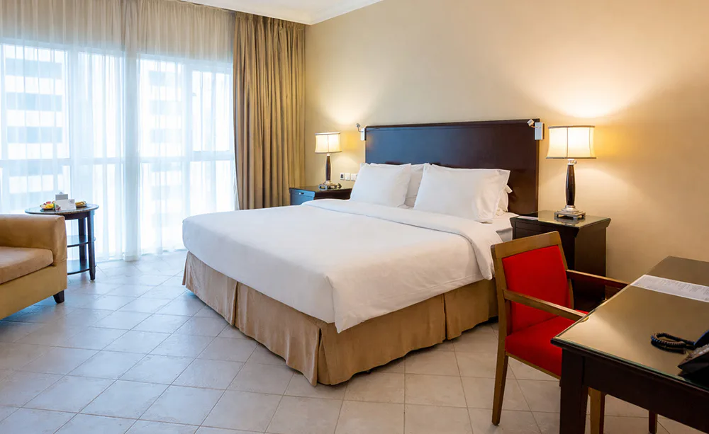 sheraton-khalidiya-hotel-abu-dhabi-classic-king-room_2133